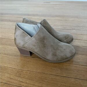 Women's Tan Ankle Boots